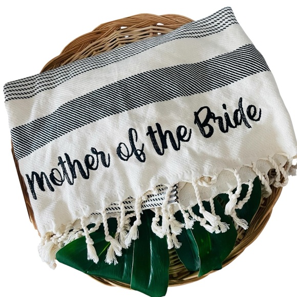 Mother of the Bride embroidered Tassels Towel Coverup Wrap Black and Cream NWOT - Picture 1 of 12